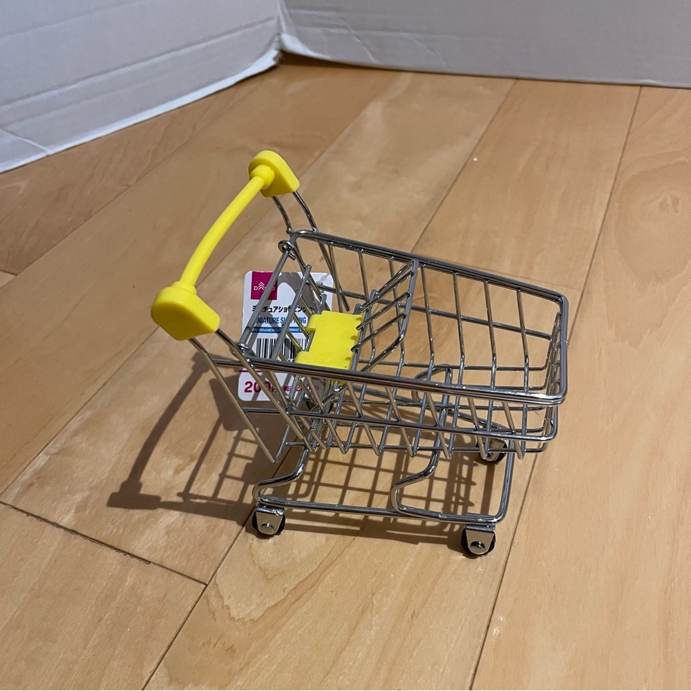 NWT small shopping cart